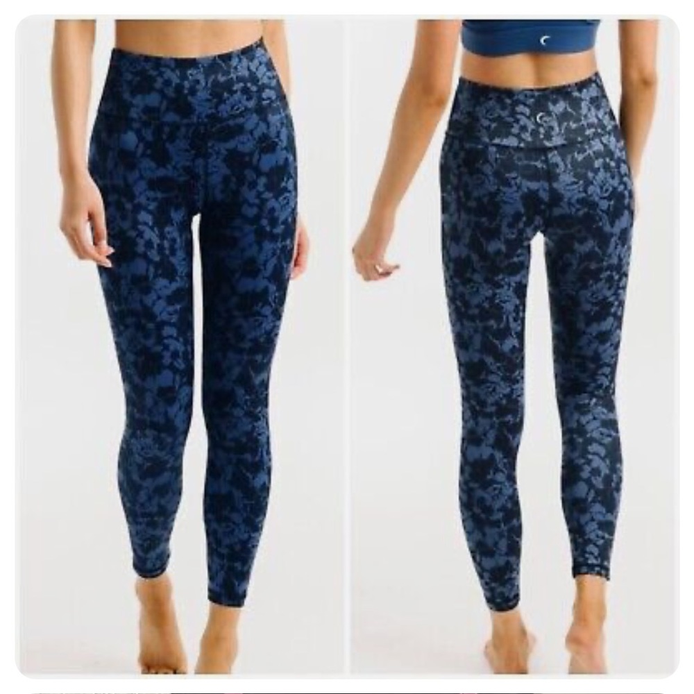 ZYIA Active Light N Tight Kauai Workout Leggings Floral Print Activewear, Size S